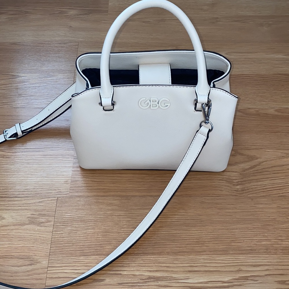 G By Guess handbag ๐ shoulder bag detachable strap a lot of pockets - Picture 2 of 11